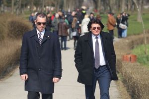 Nicolae Robu ii asteapta la primarie pe tinerii din Timisoara