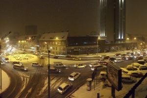 VIDEO FOTO Trafic bară la bară în tot Sibiul. Deszăpezire cu pipeta sau deloc