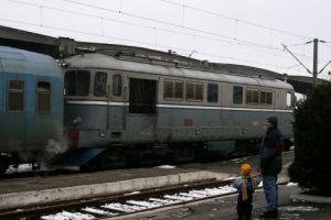 Foc de armă, în Deva. Un bărbat susţine că a fost împuşcat de agentul care asigura paza unui tren