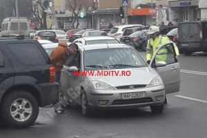 DÂMBOVIȚA: Noi radare ale poliţiei pe maşini FORD şi SKODA, neinscripţionate