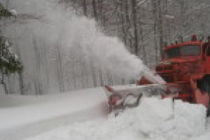 Circulaţie închisă pe trei tronsoane de drum din Caraş-Severin! Pe Semenic, pe Muntele Mic şi la Gărîna!