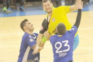 Campioni la eliminări!