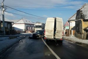 Foto – Accident la Blăjel. Trafic blocat în zonă