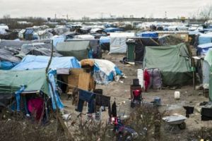 Britanicii alocă încă 50 de milioane de euro pentru SECURIZAREA graniţelor şi stoparea valului de IMIGRANȚI 