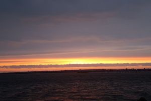 Imagini LIVE:Apus spectaculos la Constanta dupa furtuna (galerie foto)