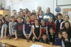 Proiectul „Învăţ să fiu în siguranţă!” continuă