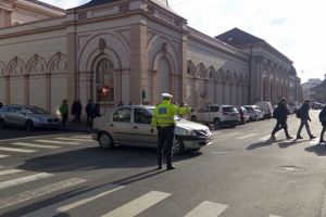 POLIȚIȘTII locali au împânzit ȘCOLILE ARĂDENE. Ce se întâmplă