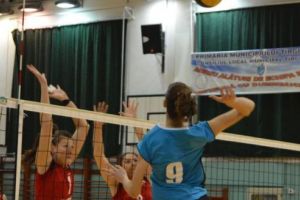Traseu dificil pentru voleibaliste