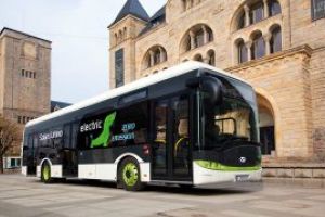 Legea prin care autoritatile locale sunt obligate sa achizitioneze mijloace de transport in comun electrice, promulgata