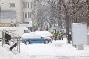 Ninsoare peste Vaslui: Iarna şi-a făcut un pic de cap