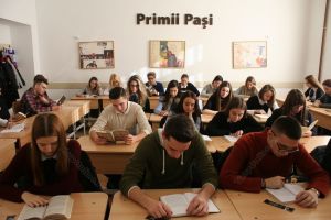 Răsturnări spectaculoase în preferinţele elevilor. Care sunt liceele la care s-ar înscrie absolvenţii de clasa a VIII-a