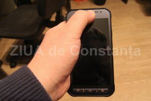 Pensionara din Cobadin inselata prin metoda Accidentul. Incredibil cati bani le-a dat victima suspectilor in miez de noapte