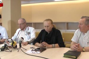 Ancheta în cazul pacientei cu peritonită, decedată în spital, a stabilit că cei opt medici ...