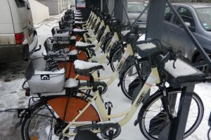 Poliţiştii locali suceveni vor circula pe biciclete electrice dotate cu coşuleţe de ...