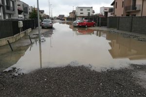 O cititoare ne semnaleaza: In Dumbravita s-a format… cel mai mare lac din vestul tarii