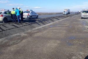 ULTIMA ORĂ – FOTO: Accident pe DN2! Pieton rănit după ce a fost lovit de un BMW