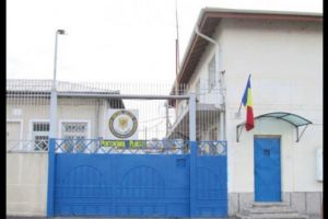 Un barbat a dat o spargere la cateva ore dupa ce fusese eliberat din Penitenciarul Ploiesti