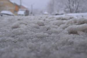 Avertizare meteo de ninsori, vânt, polei