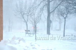 Ninsori în toată ţara, de vineri seară