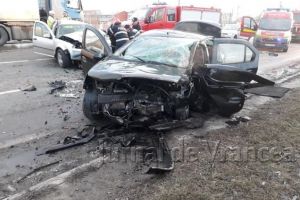 FOTO – ULTIMĂ ORĂ: Impact frontal pe centură! O persoană a fost rănită