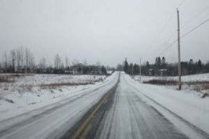 ATENȚIE ȘOFERI! Se circulă în CONDIȚII DE IARNĂ