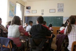 Chestionar pentru elevi, parinti si profesori: Cand vreti sa inceapa scoala si care sa fie durata vacantei