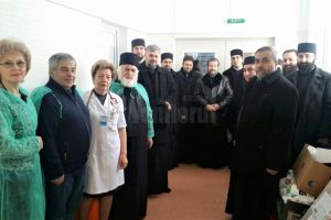 Preoţii din Protoieria Fălticeni au donat un nou aparat medical Spitalului Municipal