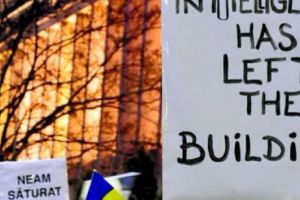 Protestatari din întreaga ţară au AJUNS în Bucureşti! Marele MITING din Piaţa Victoriei începe OFICIAL la ora 18.00  