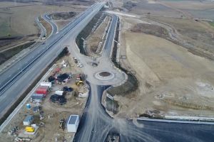 Constructorii de autostrăzi Geiger şi Aktor, cu cele mai mari progrese în ultima lună. STADIUL lucrărilor din toată ţara