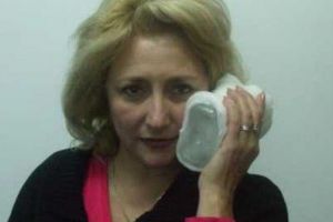 Viorica Dăncilă a reclamat în campania electorală din 2009 că a fost bătută de un membru PDL, pe o stradă din Videle. Ulterior, agresorul trecut la PSD iar incidentul a fost dat uitării