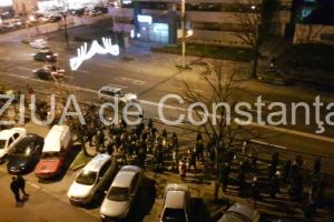 Constanta: Sute de protestatari de la Prefectura catre sediul PSD. Se scandeaza PSD ciuma rosie“ si ALDE si PSD aceeasi mizerie“ (galerie foto + video)  