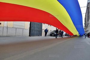 Tricolor gigantic in centrul Timisoarei, de Ziua Unirii Principatelor