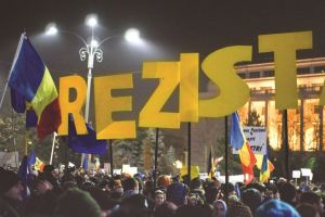 Cinci MINCIUNI propagate la proteste. Lista #rezist care a scos oamenii în stradă