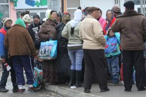 Peste 60 de milioane de lei plătiţi pentru ajutorul social în luna decembrie. Cei mai mulţi beneficiari sunt în Dolj, Buzău, Bacău, Galaţi şi Teleorman