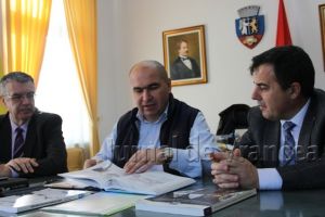 ION ȘTEFAN: Care e diferenţa dintre Focşani şi Oradea(FOTO)