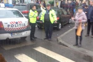 Doi tineri, suspectaţi că s-au drogat