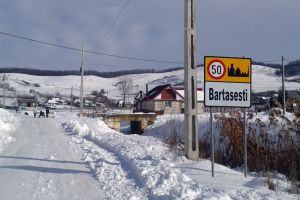 Ungureni: Bătrân tâlhărit în locuinţă