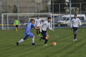 Fotbal/ Liga a III-a: Aerostar, reunire cu noutăţi