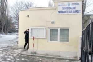 14 bârlădeni fără adăpost, găzduiţi în centrul social