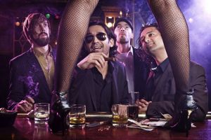 SURPRIZA de la ziua lui Falcă: Cine a atras toate privirile şi le-a făcut invidioase pe doamne şi domnişoare