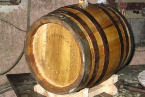 I-au furat butoaiele cu vin