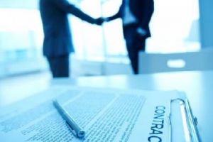 Conferinţă despre achiziţii publice, la Universitatea „Petru Maior”