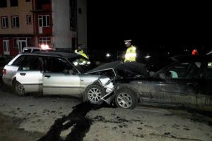 Accident cu trei masini in Ploiesti, pe str. Domnisori