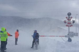 Pe toate magistrale feroviare traficul se desfasoara in conditii normale de iarna. Pe raza regionalelei Constanta,este activat comandamentul local de iarna
