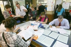 Colţul cititorului: Birocraţia din unele instituţii private o întrece pe cea din sistemul public!