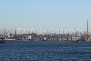 Porturile de la Marea Neagra si bacurile de trecere dintre judetele Constanta si Calarasi s-au redeschis