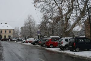 Cum verifică Poliţia Locală dacă e plătită taxa de parcare. Ce amenzi riscă şoferii