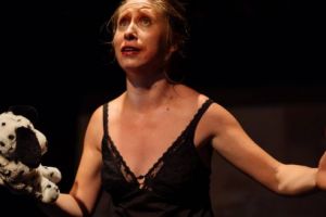 „Pe jumătate cântec”, dar în întregime teatru, în Bastionul Măcelarilor