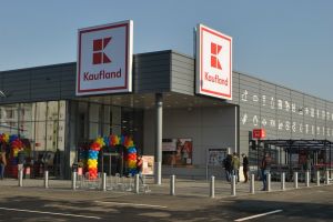 FOTO&VIDEO. A fost inaugurat noul Kaufland. Miercuri dimineaţa se deschide