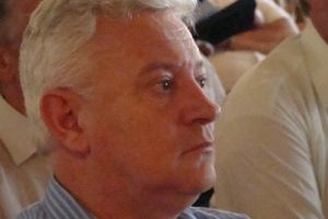 „Gheorghe Feieş, primarul oraşului Sebiş, trebuie să respecte decizia Justiţiei şi să demisioneze urgent!”. Cine a făcut această afirmaţie